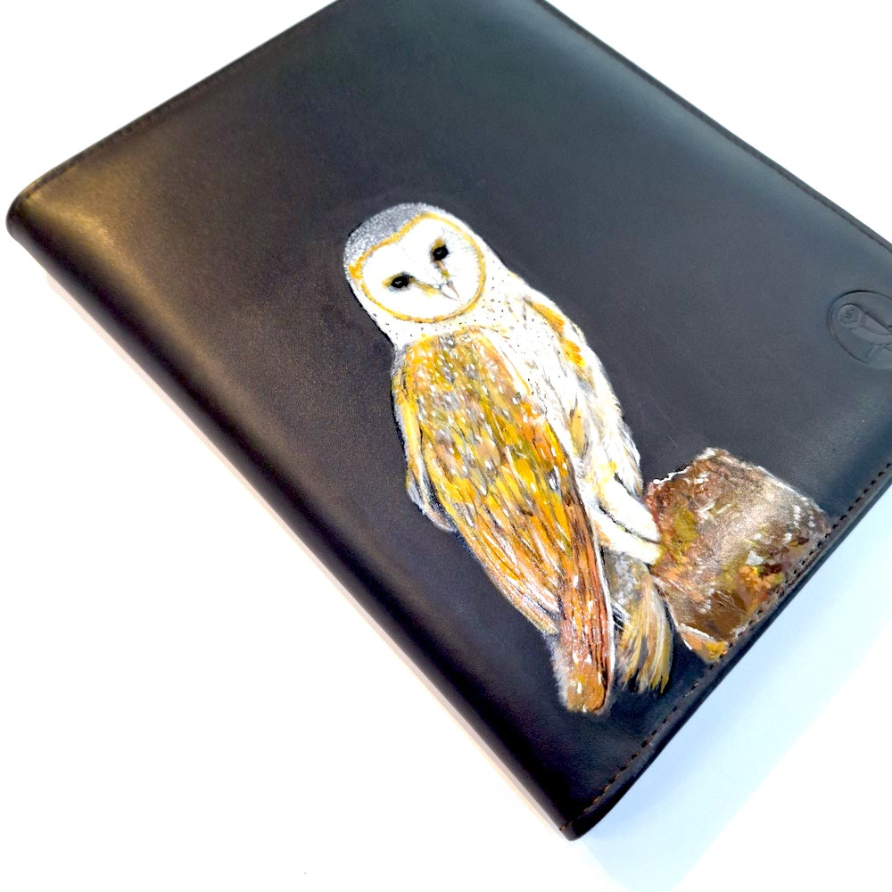 ART SERIES - Barn Owl On Lancaster Black Executive Portfolio